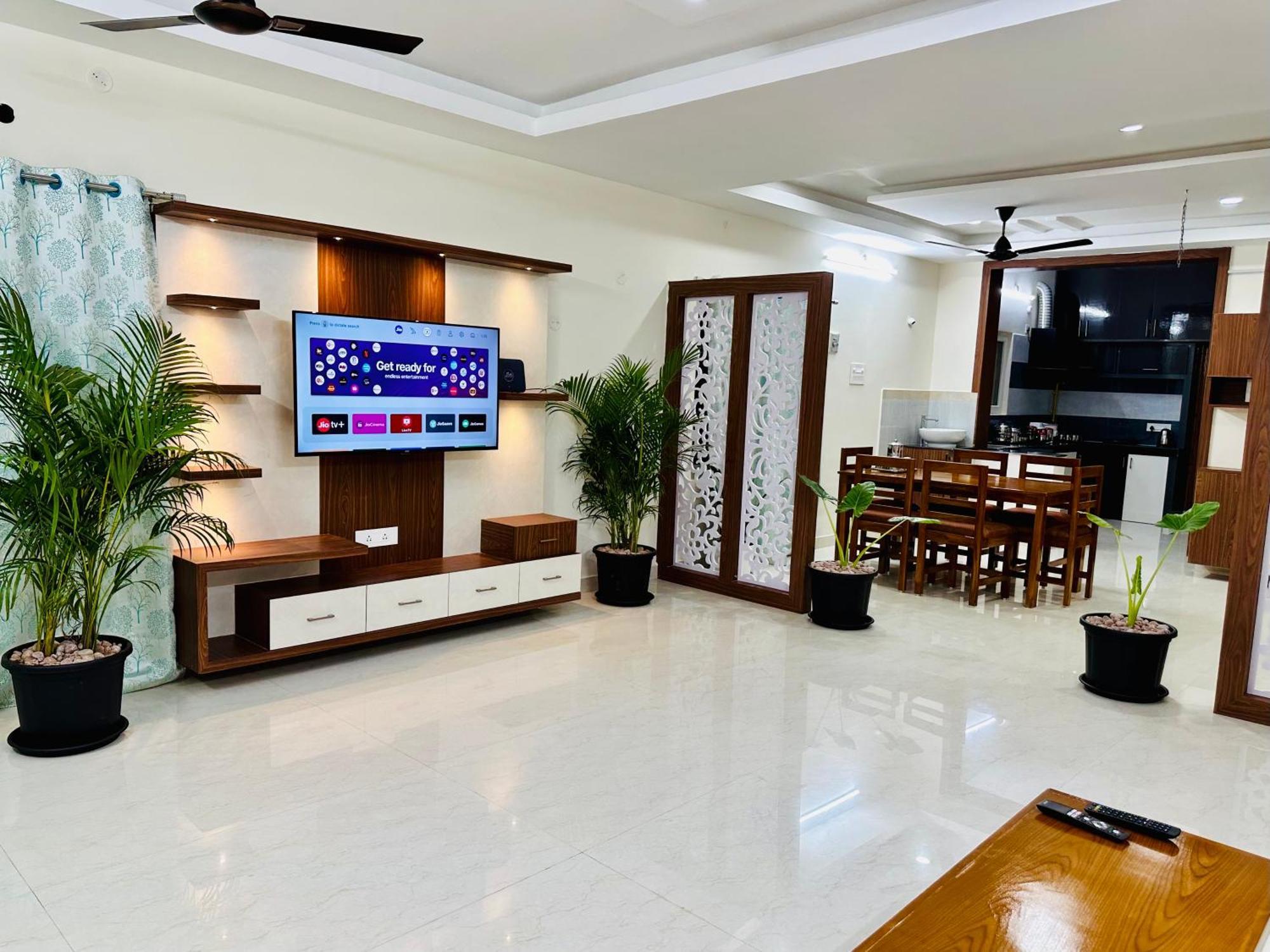 Truelife - 3Bhk Family Suites - Ps4 Pure Veg Restaurant On The Way To Balaji Temple - 2500 Sft Large Signature Apartment - Modular Kitchen - Super Fast Wifi, Smart Tv, 250 Jio Channels - Parking - Easy Access To All Temples - Top Service With Lots Of Tirupati Exteriör bild